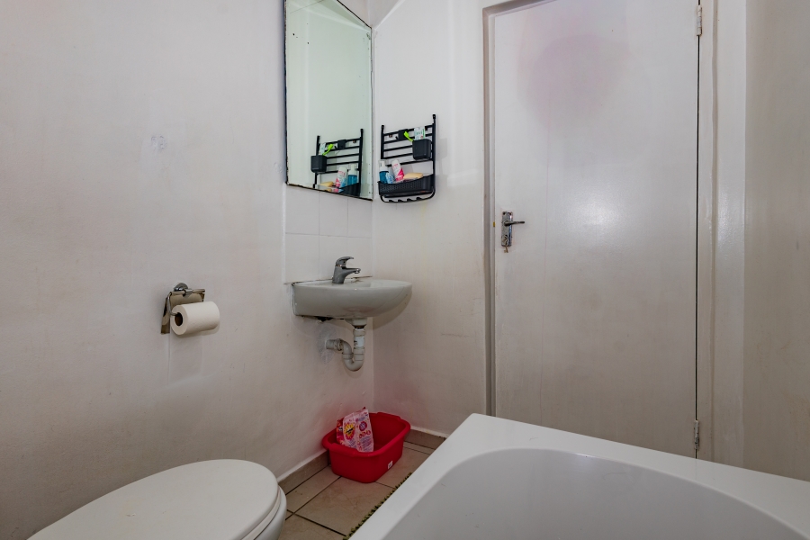 1 Bedroom Property for Sale in Townsend Estate Western Cape